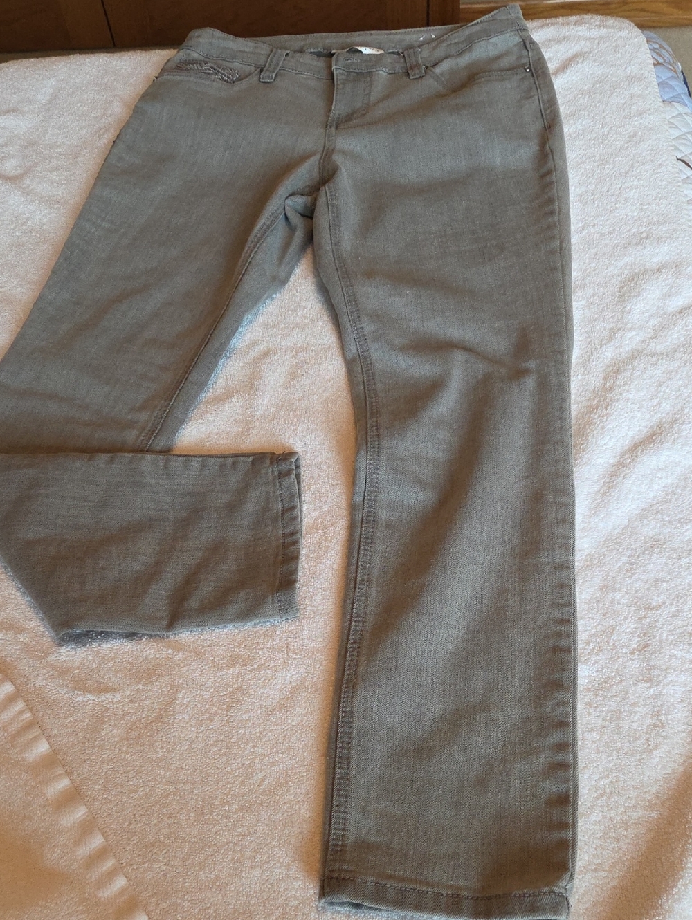 Classic Straight-Leg Jeans in Gray.